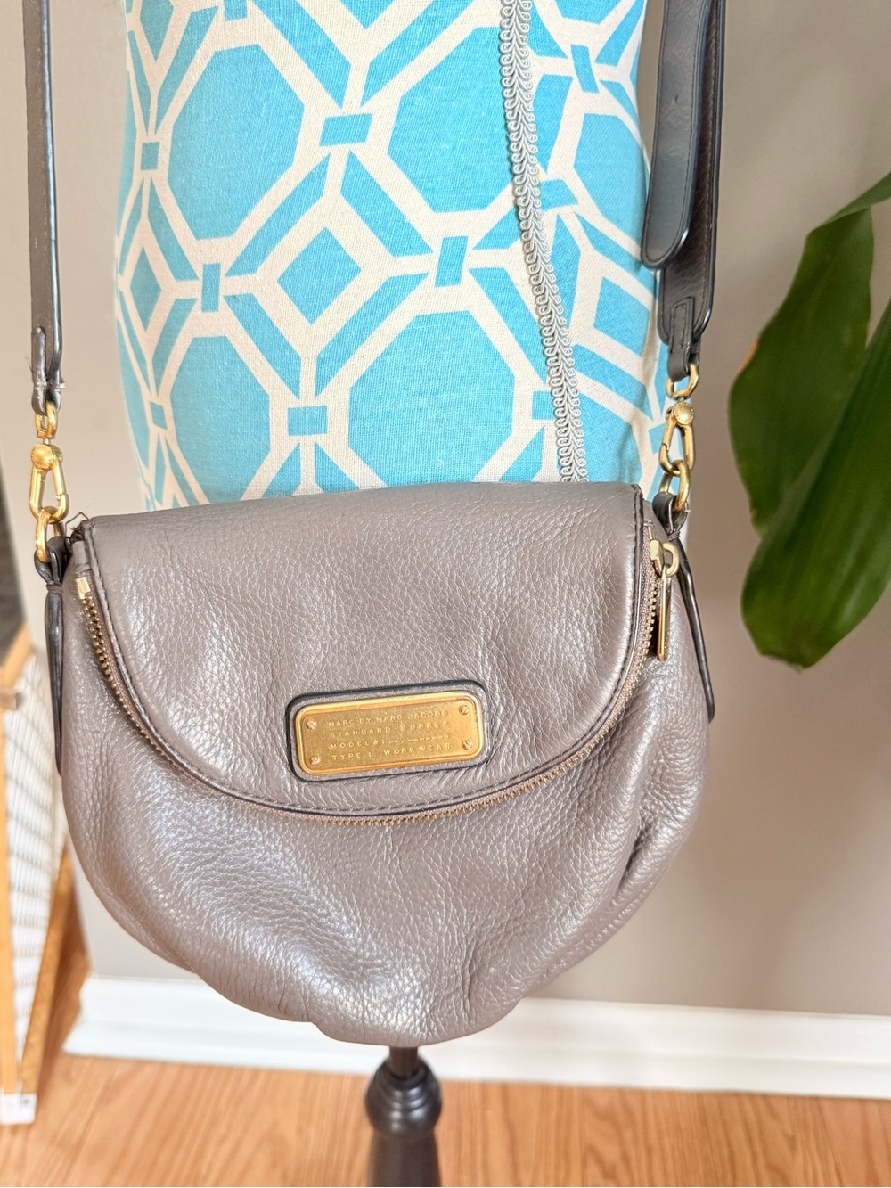 Marc Jacobs Natasha Mini Crossbody -